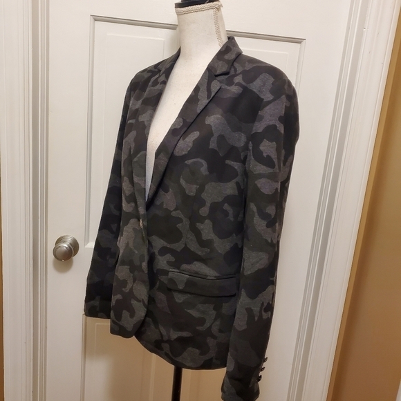 G.I.L.I Black & Gray Camo Print Ponte Knit Blazer Lined Size 10 - Picture 6 of 12
